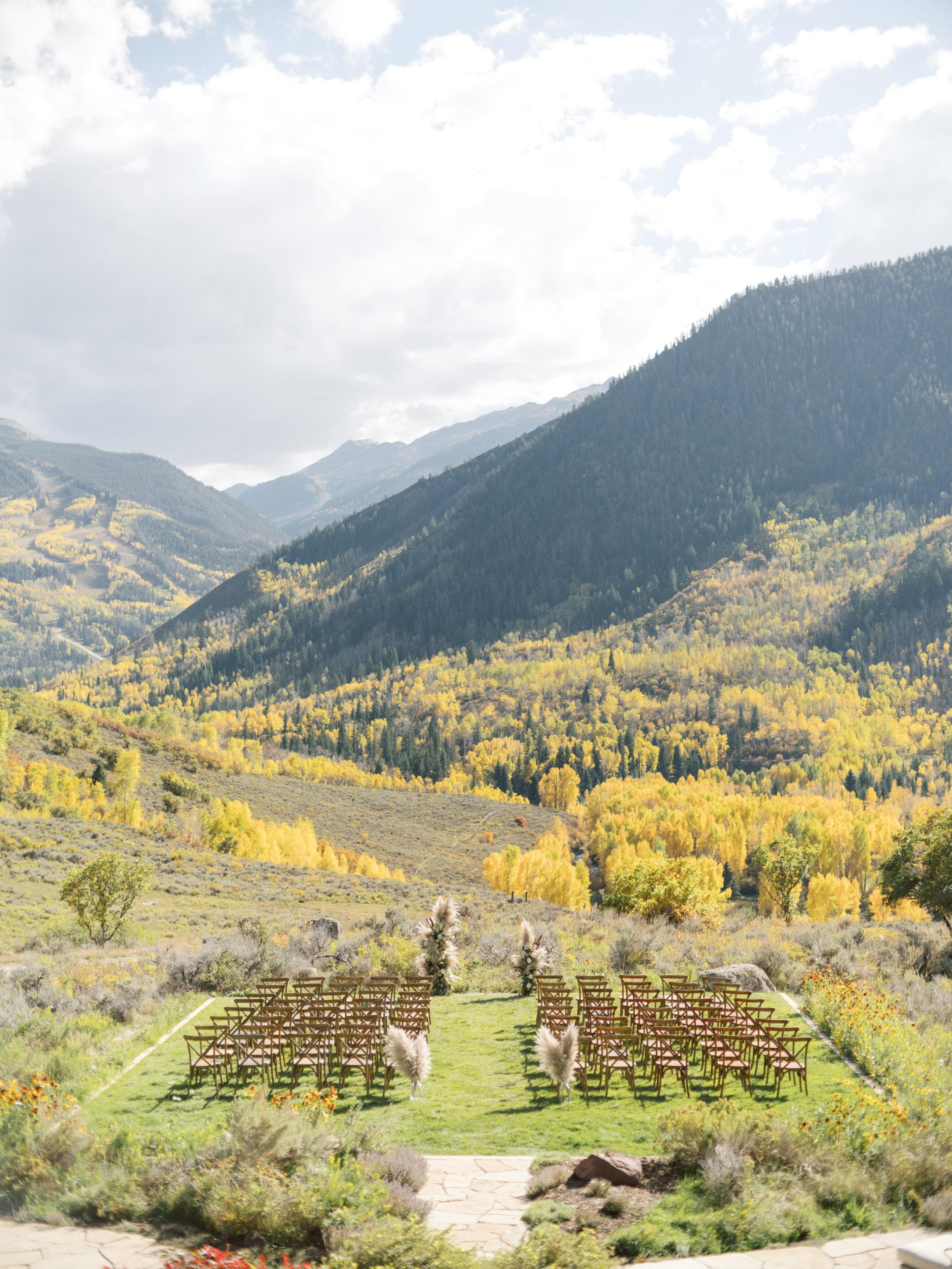 The kind of setting that makes everything else go quiet. Colorado weddings never get old. 🤍

Photography: @amandaberubephoto 
Florist: @indigoflowermarket 
Venue: Patak Ranch

#ColoradoWeddingPlanner
#AspenWedding
#MountainWedding
#LuxuryWeddingPlan
