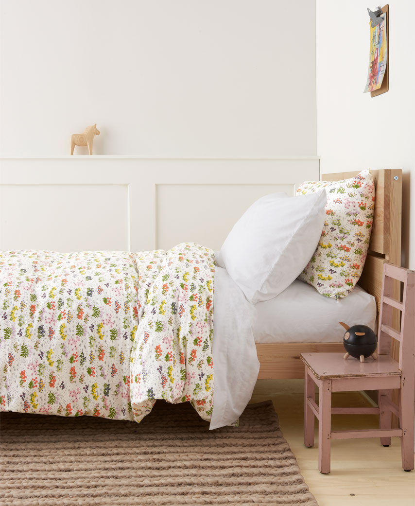 SP16_HH_45161_bloomtimeduvet_multi_151008_0353.jpg