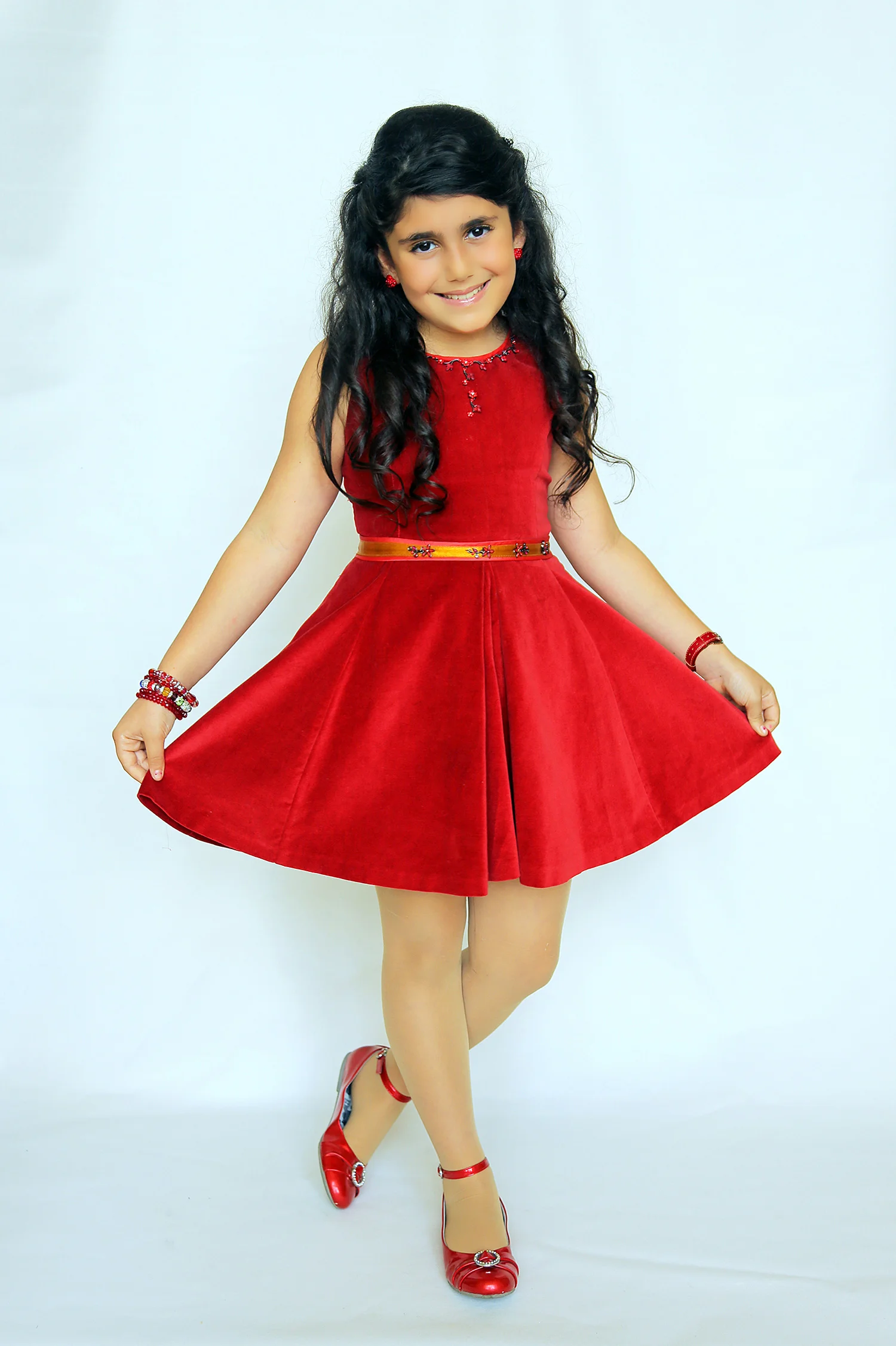 The End, Seanna Pereira as Ruby Strangelove, wishing her love, peace and happiness to the world