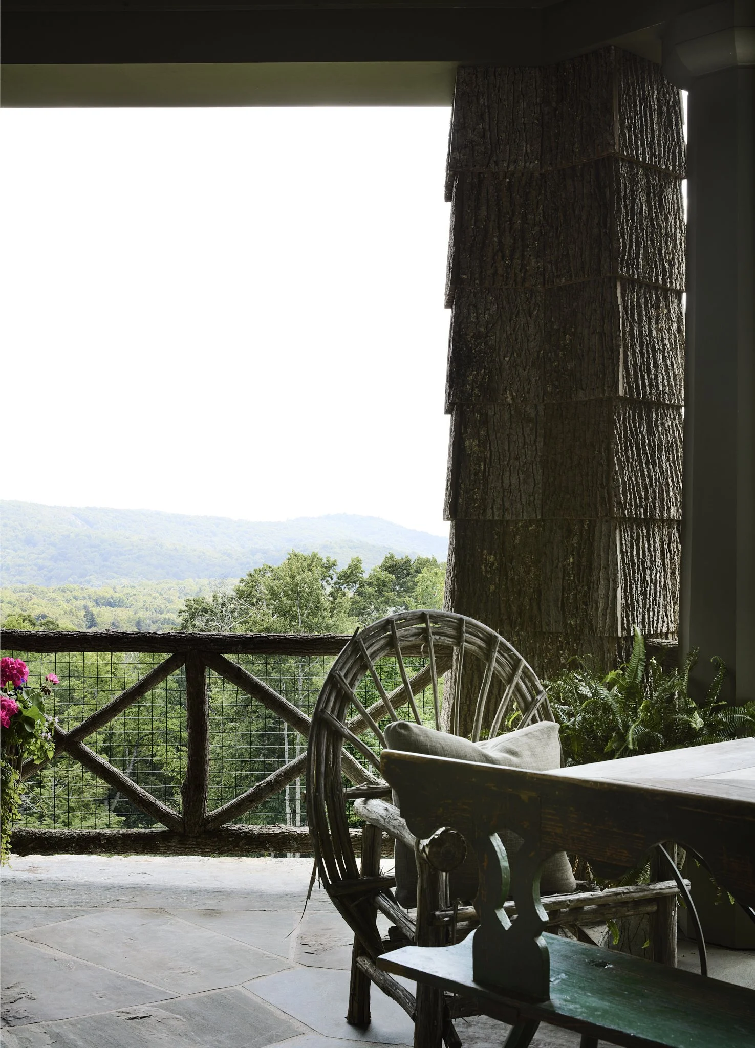 EFuerniss_KateLight_242MacRaeView_5490 copy.jpg