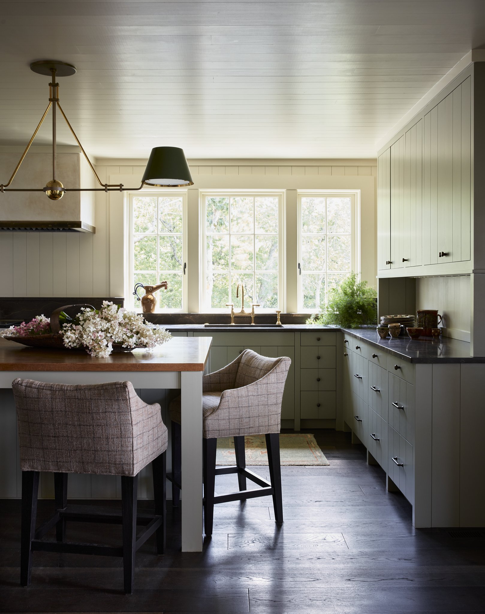 EFuerniss_KateLight_242MacRaeView_5436 1 copy.jpg