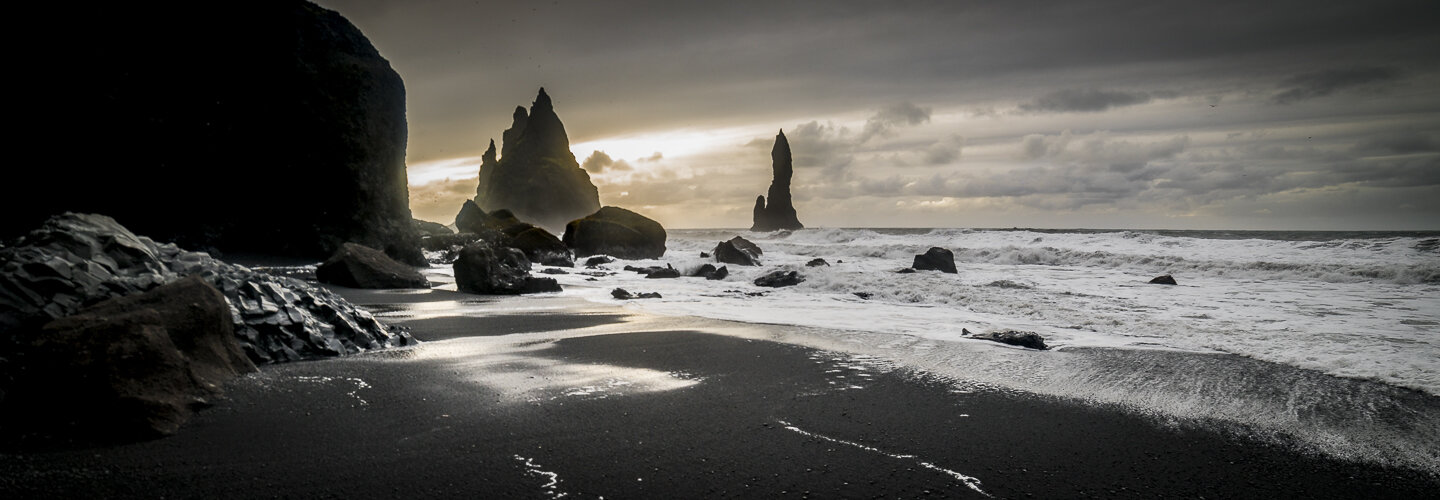 REYNISFJARA BEACH