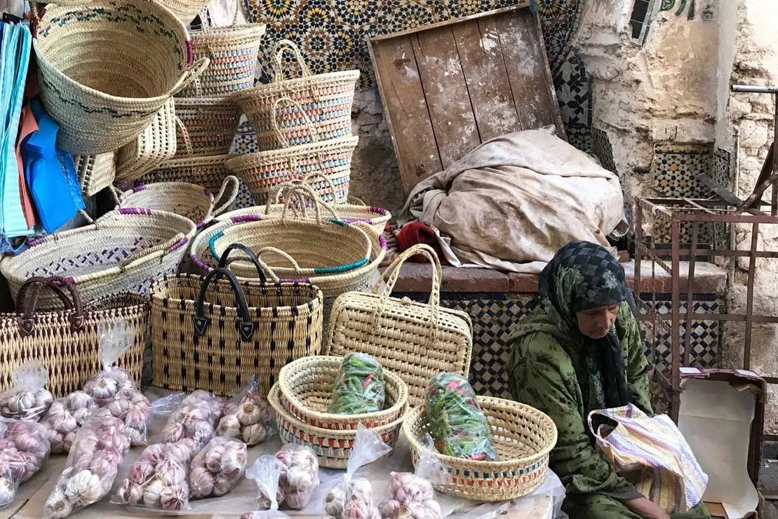 CHAE_MOROCCAN_WOMAN_SOUK.jpg