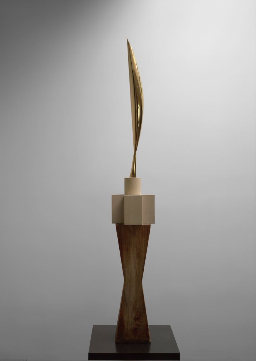 Constantin Brancusi, Bird in Space, 1926, polished bronze, on marble and wood base, 115 1/4 in. (292.7 cm) height, Seattle Art Museum, 2000.221. Partial and promised gift of Jon and Mary Shirley, in honor of the 75th Anniversary of the Seattle Art Museum. Photo credit: Paul Macapia.    © Succession Brancusi - All rights reserved (ARS) 2018 