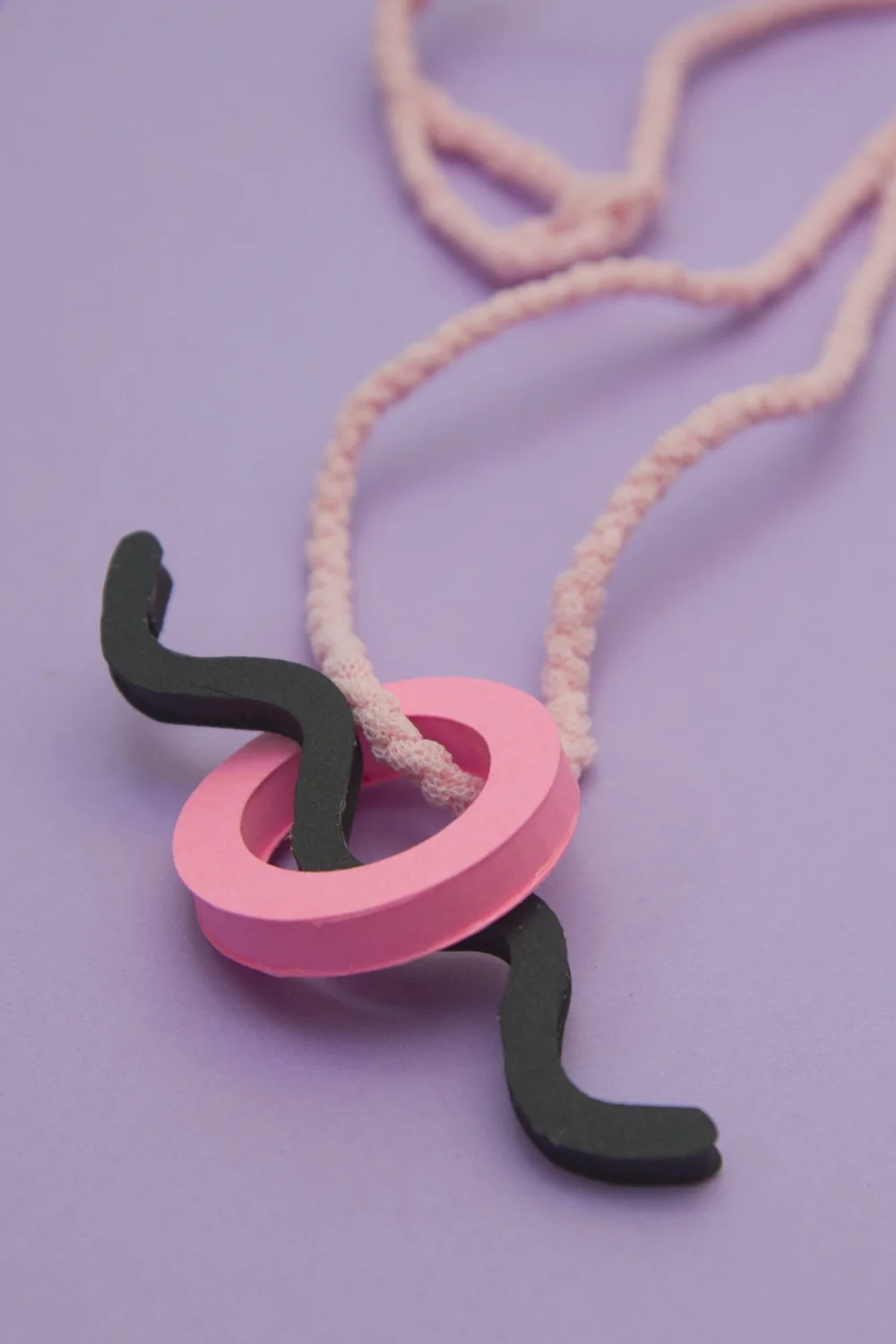 loop.squig.pink.blackv2.jpg