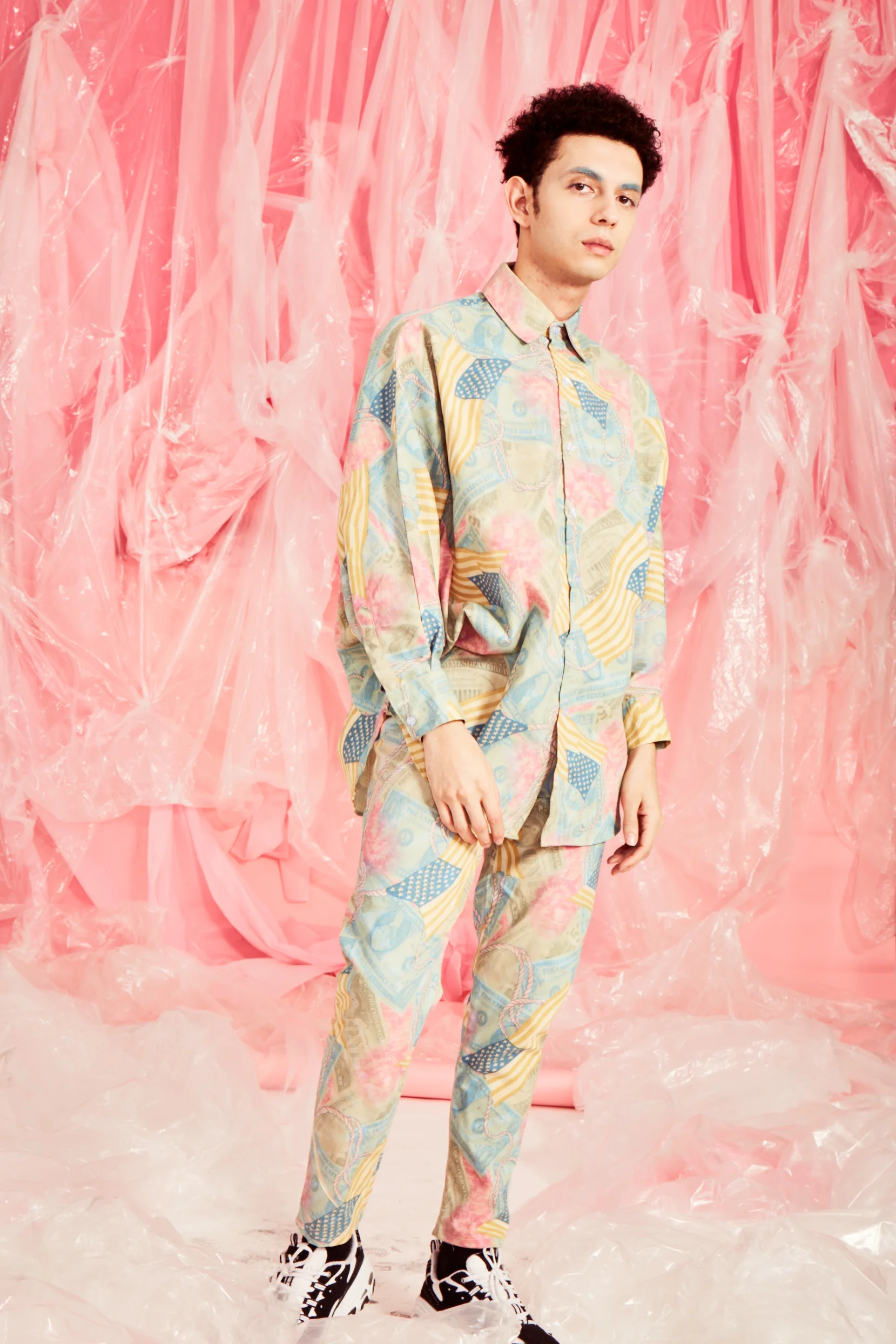 Look_10_016.jpg