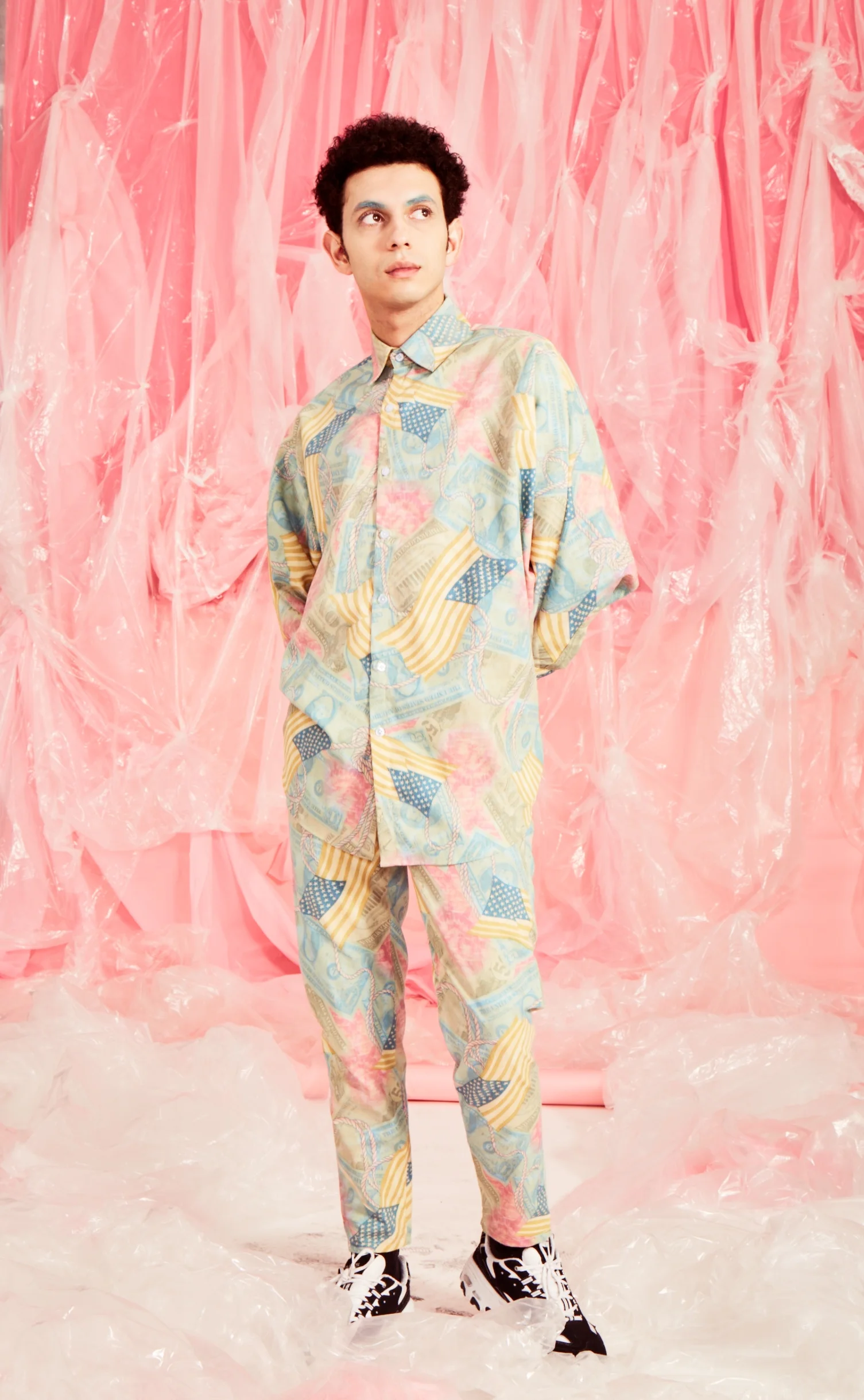 Look_10_017.jpg