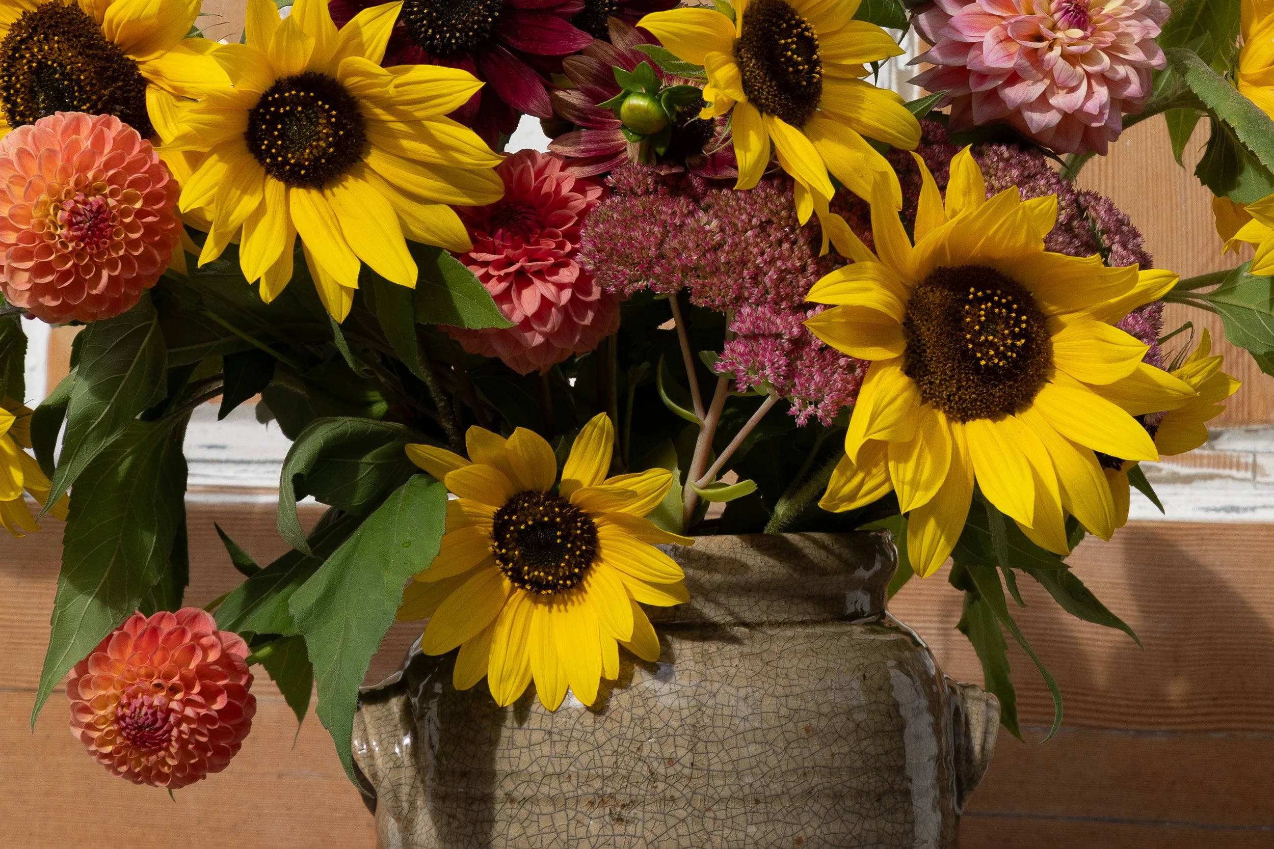 seasonal-sunflower-arrangement.jpg