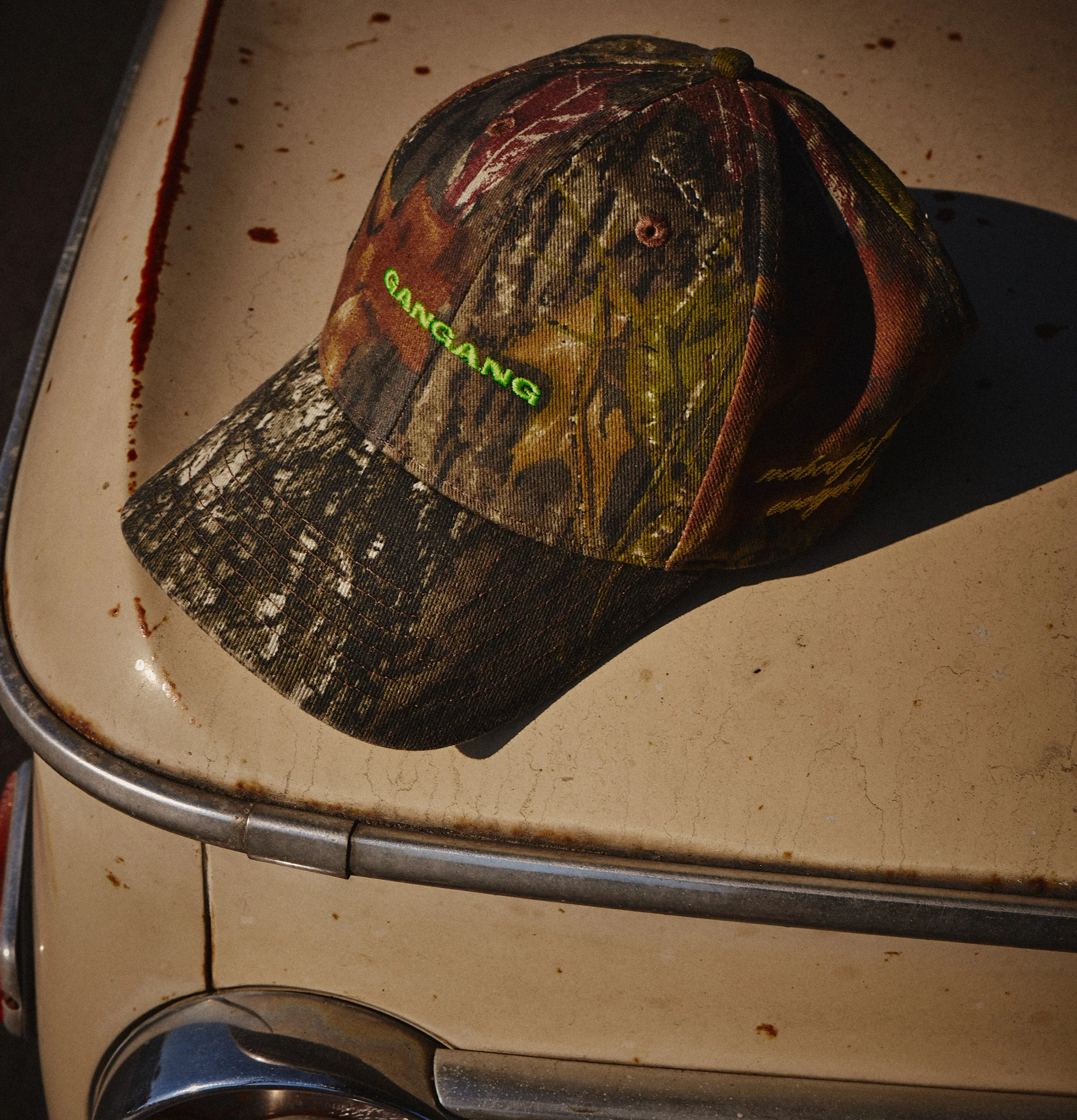 GANGANG camo hat