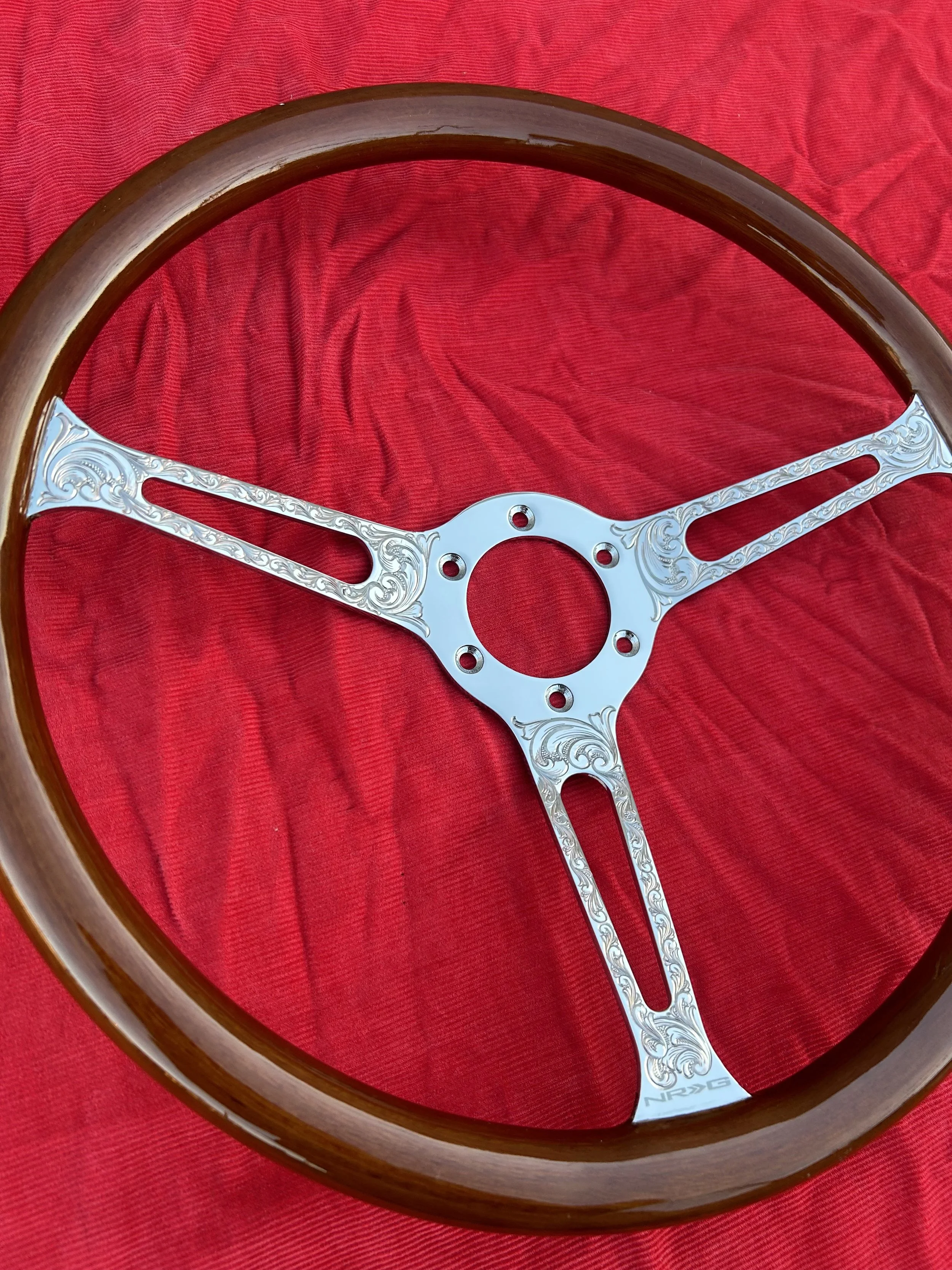 Case study 003: custom engraving on wood grain steering wheel