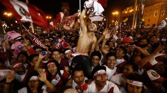 Peru declares public holiday after qualification (BBC) 