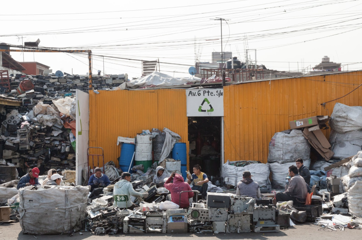 Photo: An e-waste shop in the outskirts of Mexico City where business life revolves around 60 tons of junked electronics.