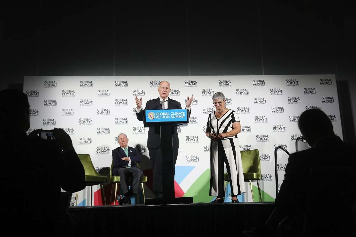 California Gov. Jerry Brown (at podium) addresses the Global Climate Action summit with former New York City Mayor Michael Bloomberg (left) and California Air Resources Board Chairperson Mary Nichols (right). (Photo: Lea Suzuki / The San Francisco Chronicle).