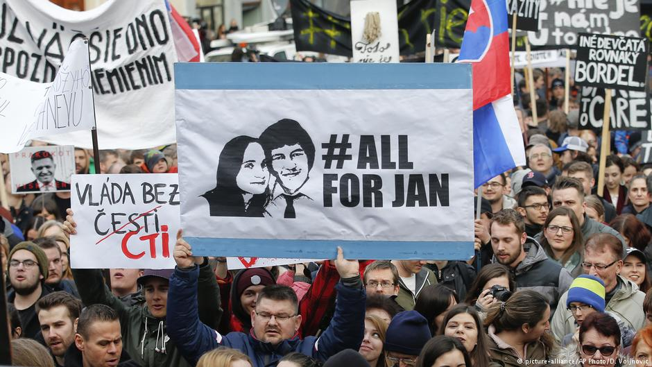 Demonstrators in the streets of Bratislava celebrate the resignation of Prime Minister Robert Fico on Mar. 15, 2018. Photo: D. Voijnovic/AP Photo