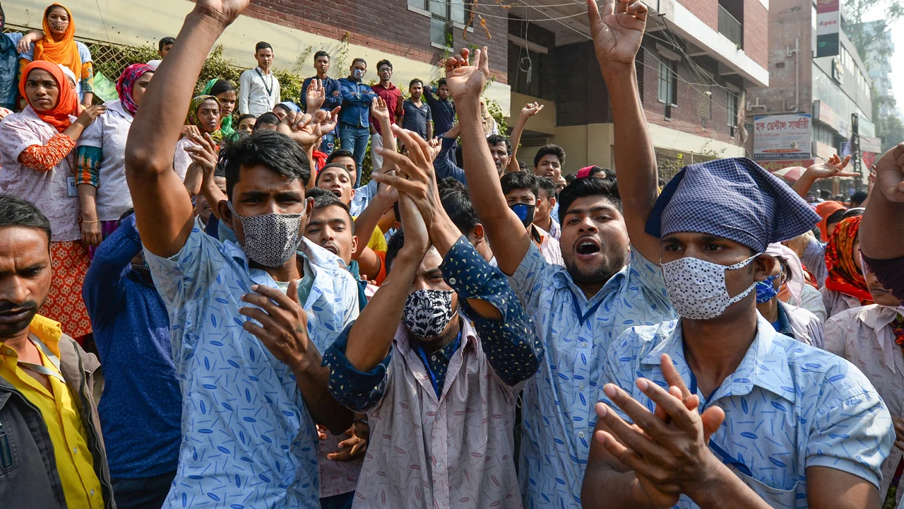 Bangladeshi workers protesting in Dhaka on January 10, 2019; Photo: The Guardian Nigeria , UZ ZAMAN AFP