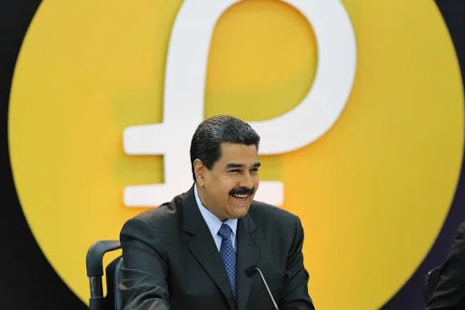 Venezuelan President Nicolas Maduro supporting Venezuelan crypto-currency Petro, financed by Russian Evrofinance Mosnarbank. Photo. Source: Coinnouce