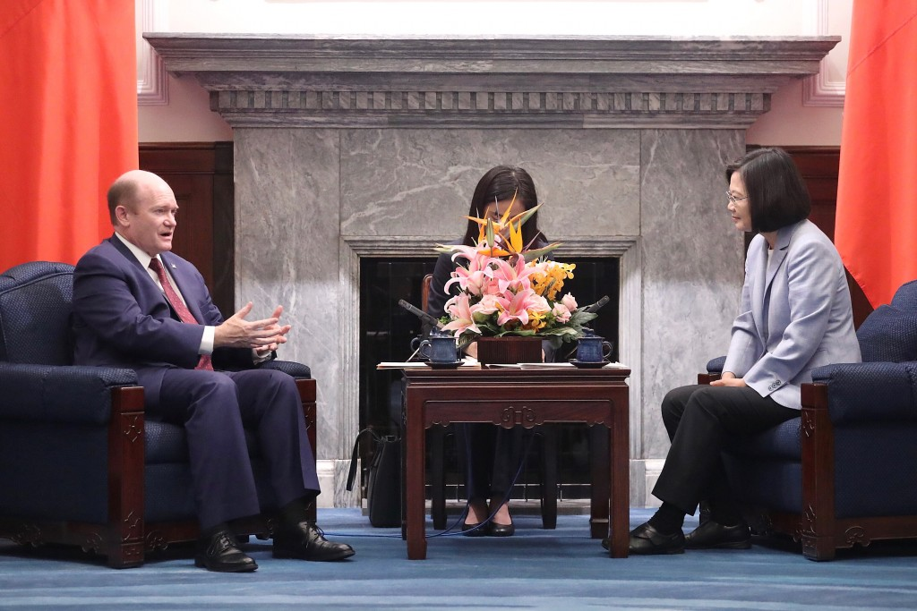 Taiwan’s President Tsai Ing-wen (right) meets with US Senator Chris Coons (D-Del., left) at the Presidential Office in Taipei on April 28, 2019. Photo: Central News Agency
