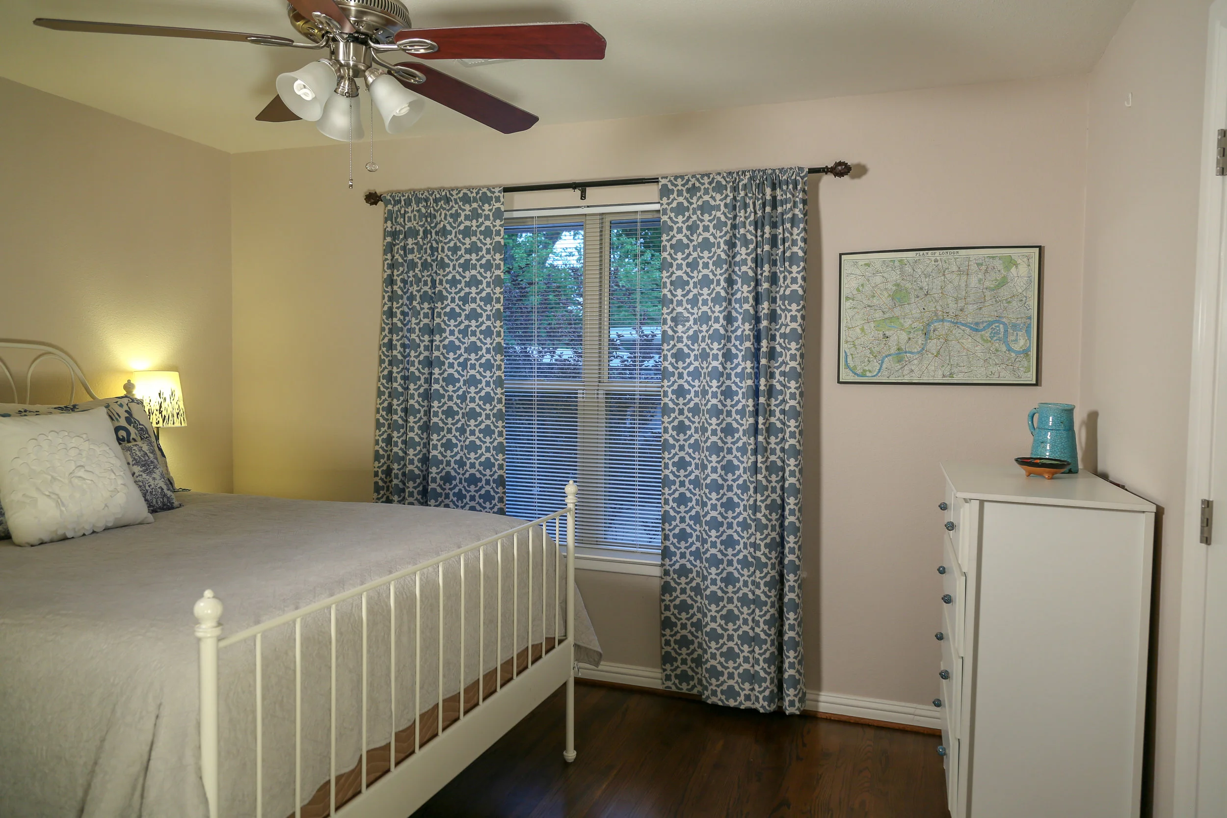 2nd bedroom 7.jpg