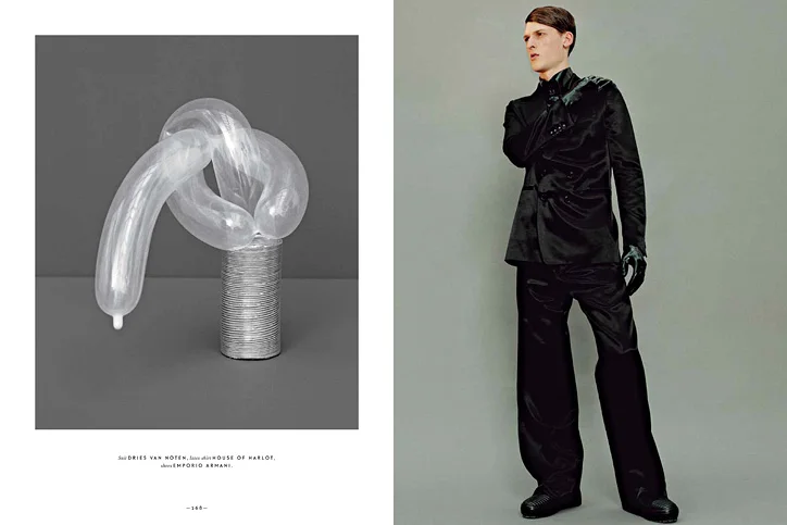 METAL 34 — interior spread 5