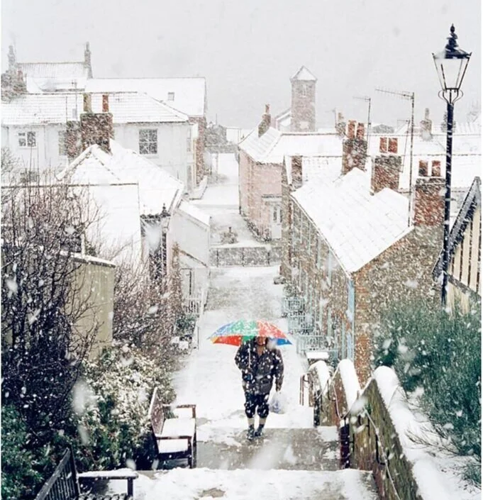 snowy%2Baldeburgh%2Bsteps.jpg