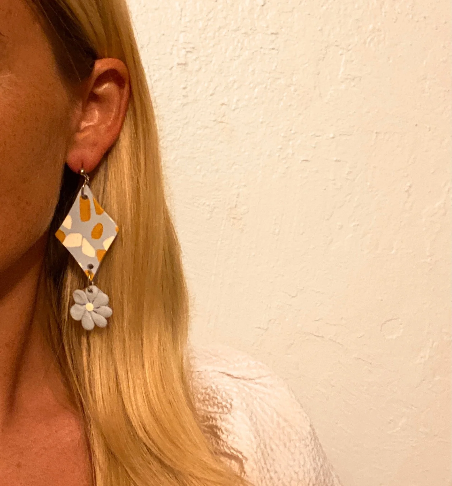 Facetune_01-06-2022-21-57-32.jpg