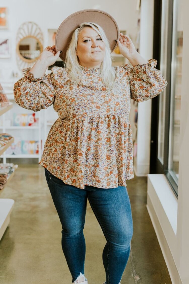 The Kacey Top is the perfect way to add fall florals to your photo session.