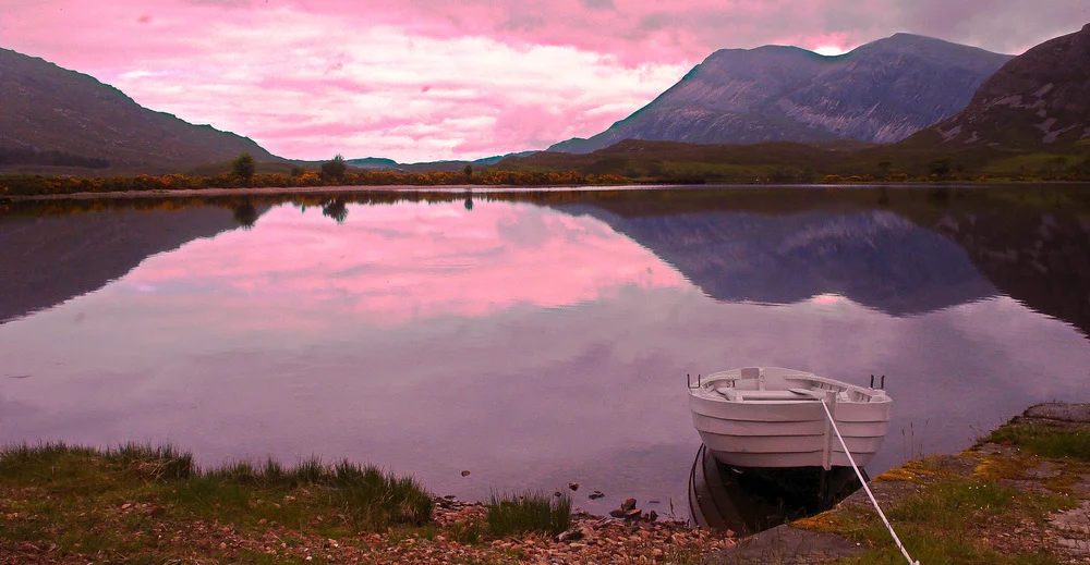 Loch+&+Boat.jpg
