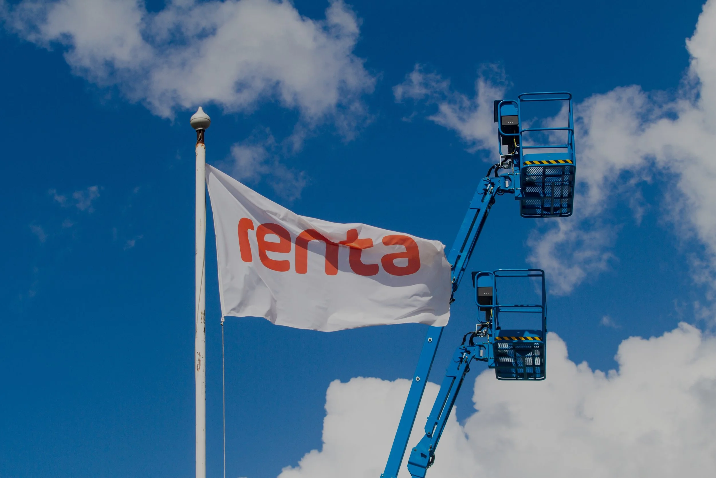 mörkare_Flagga himle och bomliftar.jpg