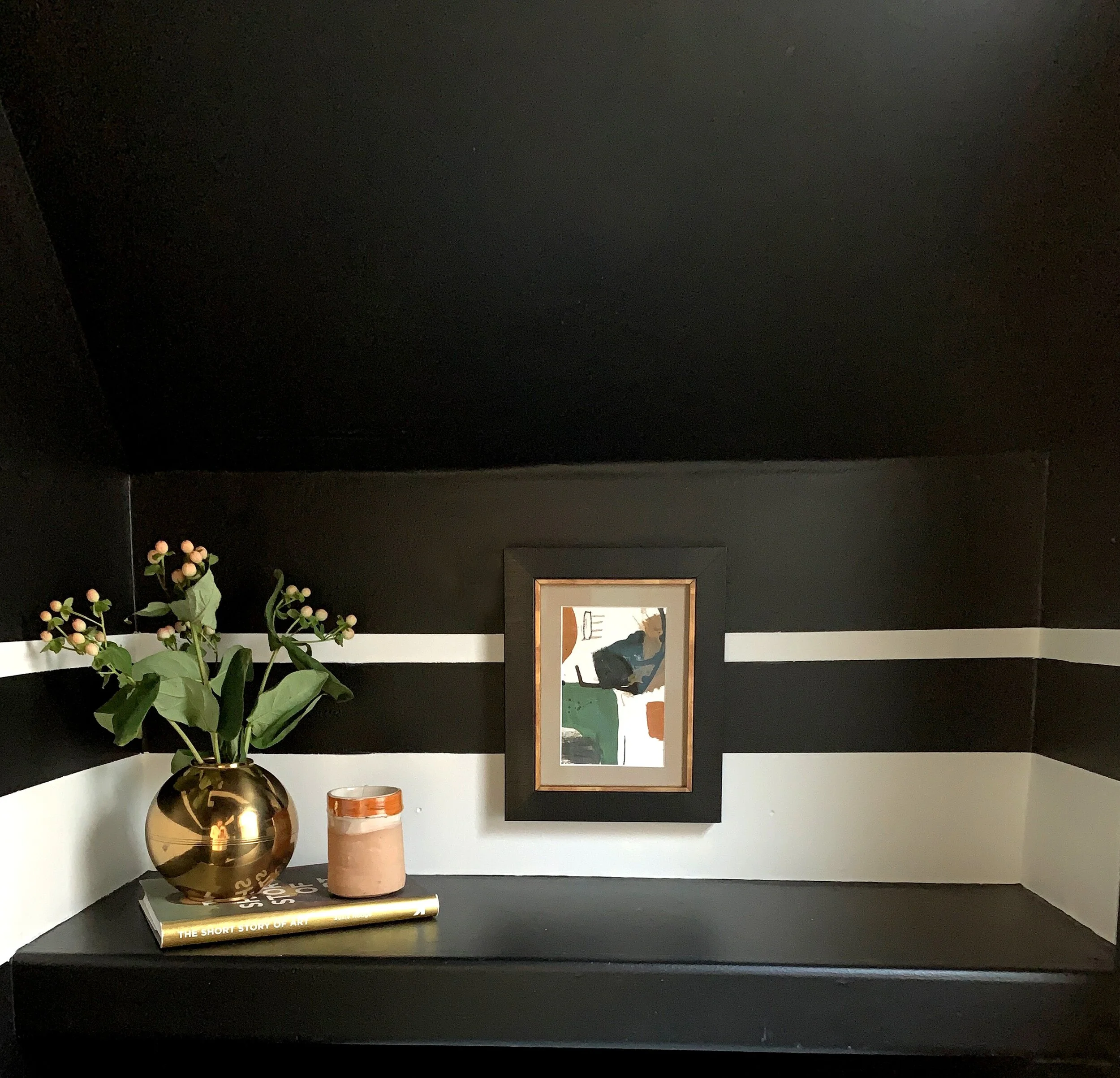 Powder Room 2.jpg