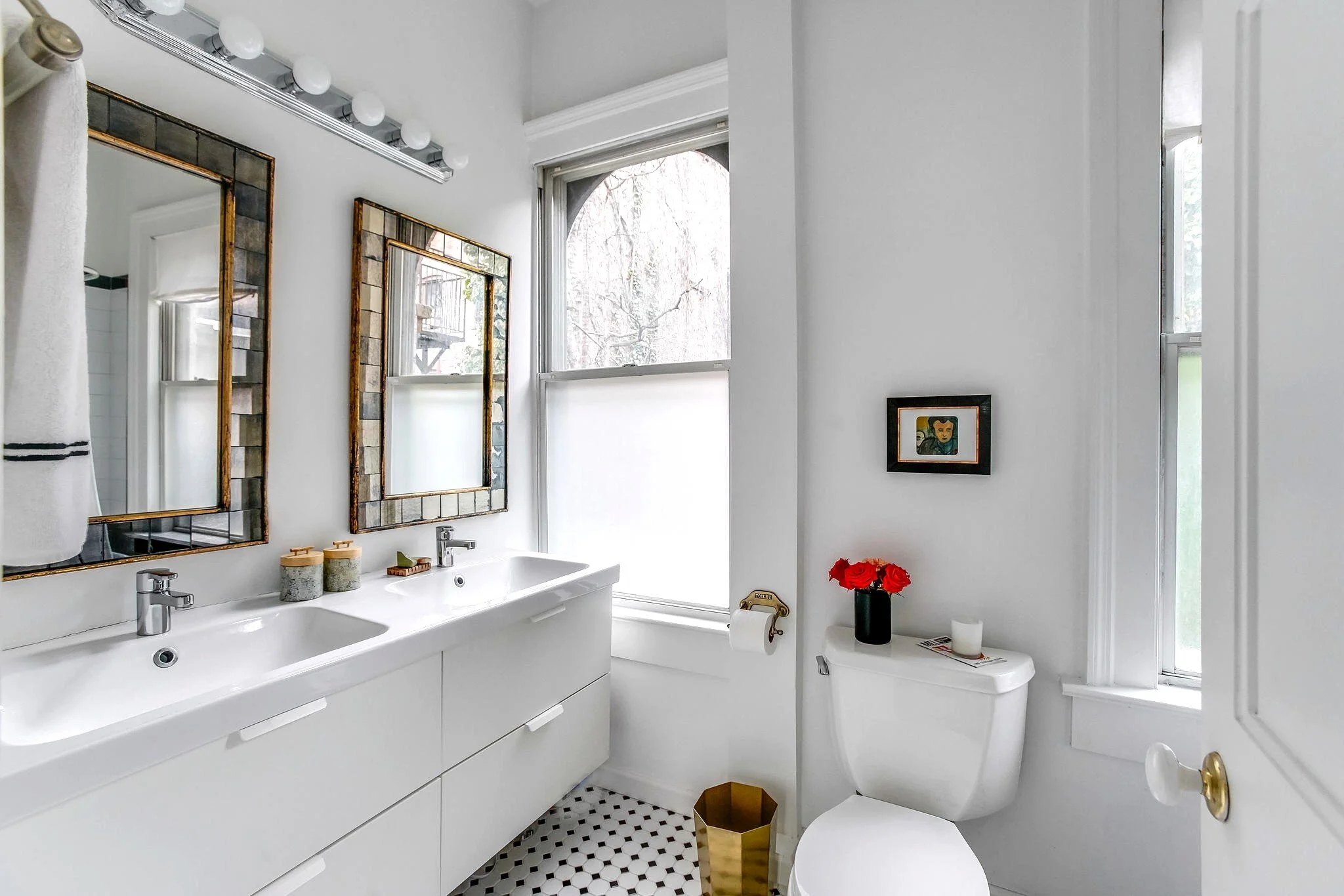 Bathroom 2.jpg