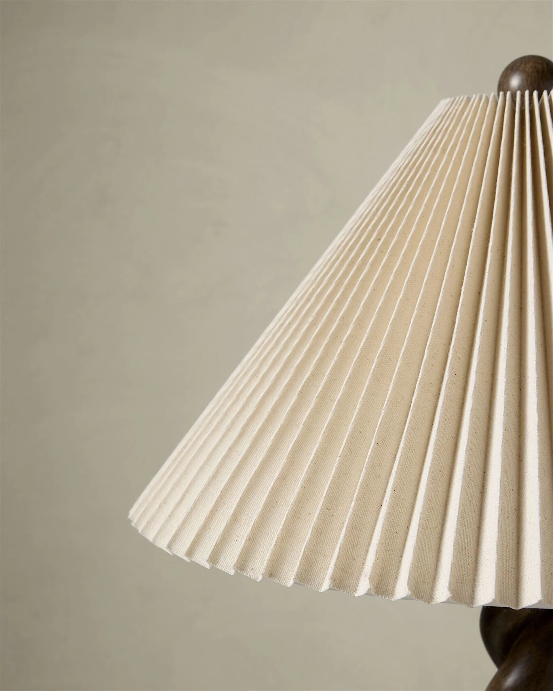 JPGTest-Minerva_Table Lamp_Natural_MINE010100NA00151525_165_converted.jpg