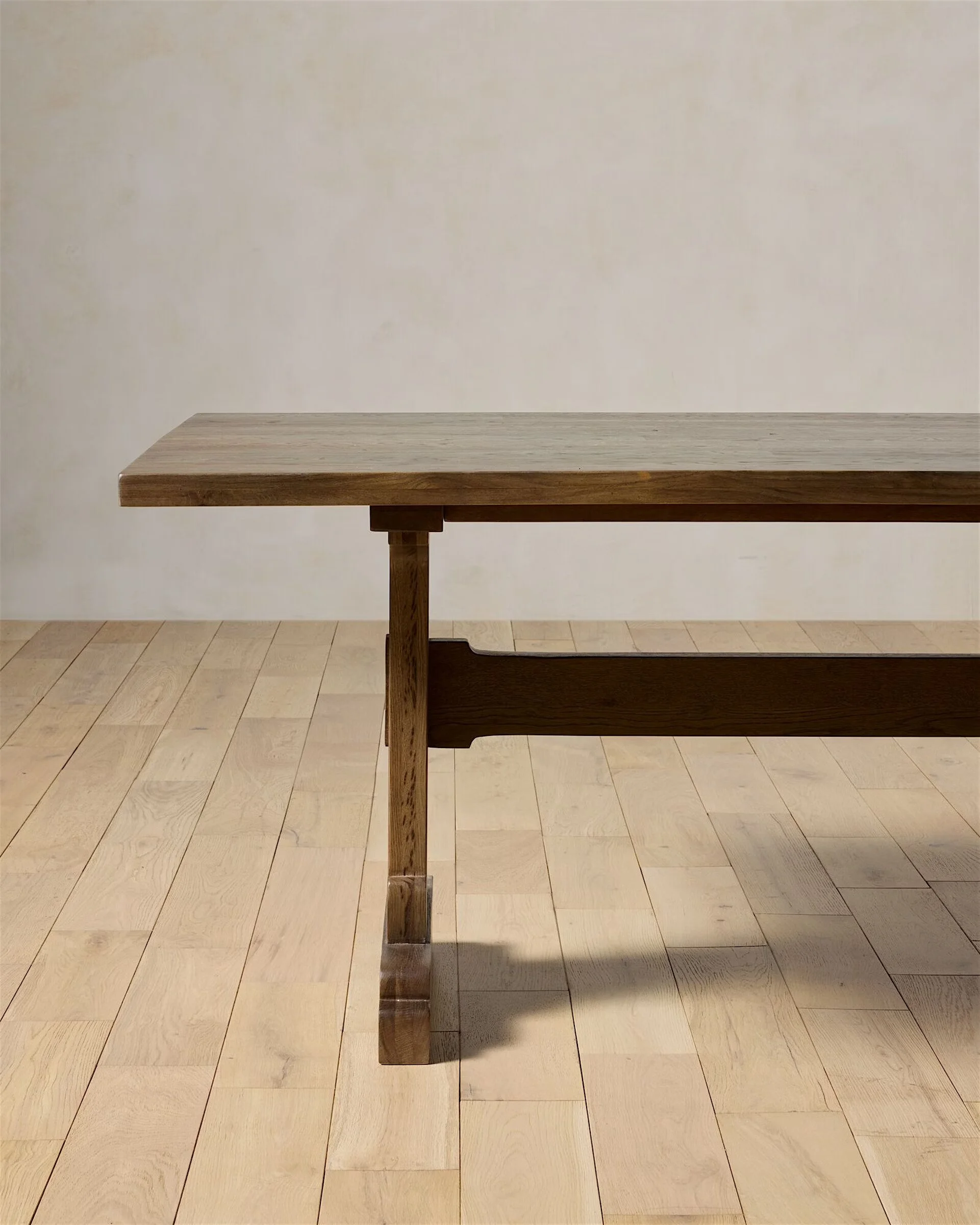 JPGTest-Yorkshire_Dining_Table_Antique_Brown_Oak_YORS070100A800803626_165_converted.jpg