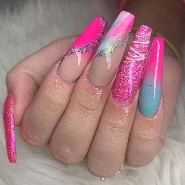 Need these in my life! 
Nails by @bonniealex22 using 
@glitterbels 
Fairy crush
Your Mint 
Flamingo Feathers
Victoria
Mermaid crush
Cashmere Cover powder 
#longnailsofinstagram #instanails #notd #shabax #shaba2020 #nailed #notd #superlong #longnails 