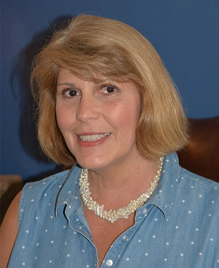 Hurlbutt-Bonnie-Weeman_AB_Headshot_450x550_11-17.jpg