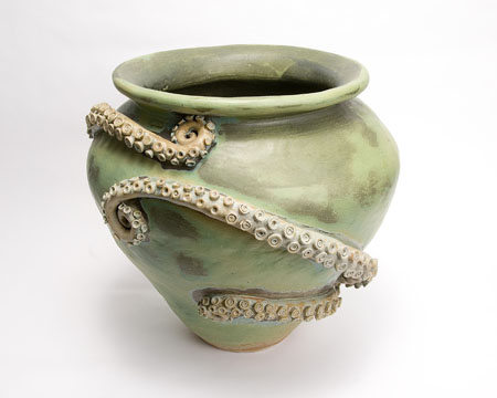 Tentacle Urn view 1.jpg