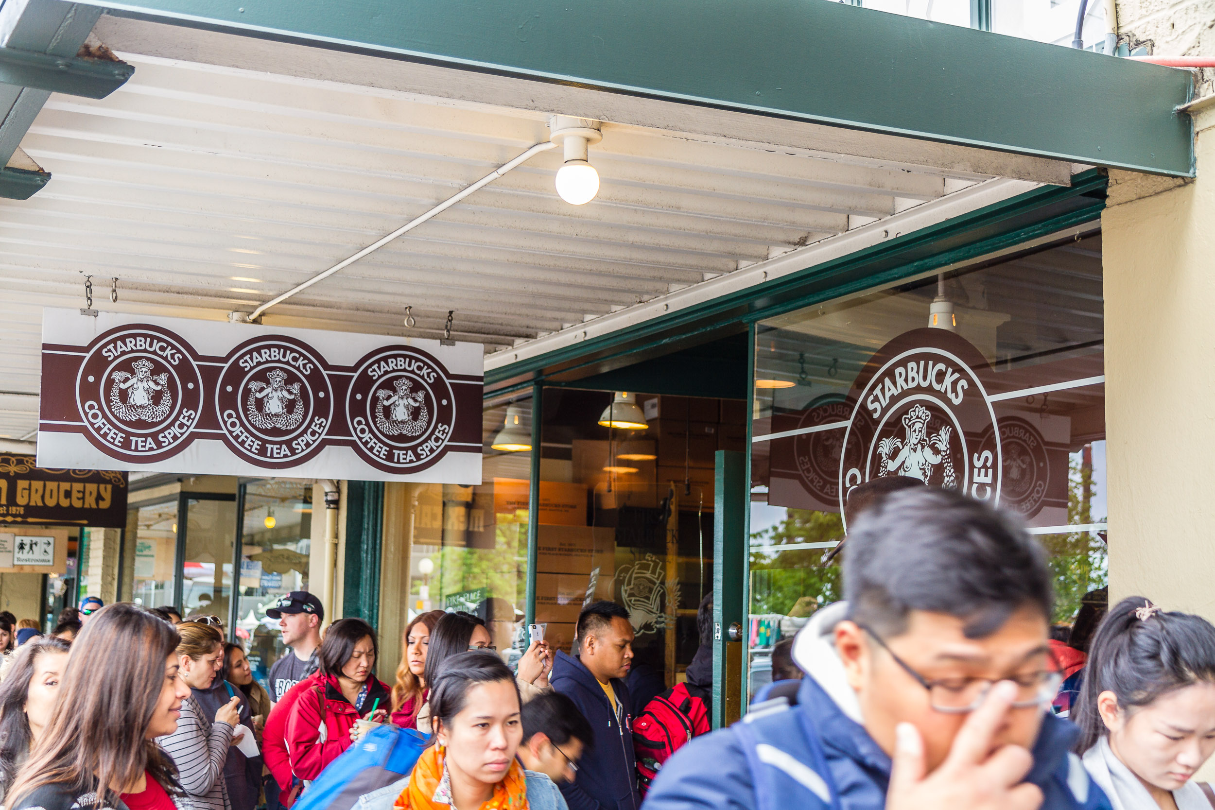 Thee Starbucks
