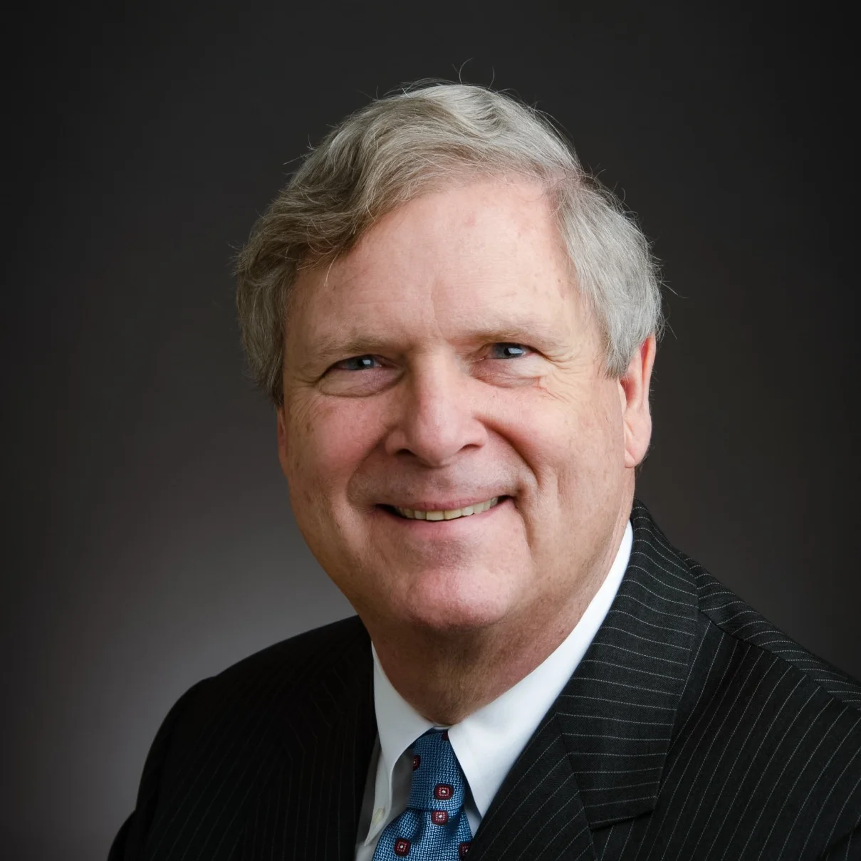 Tom-Vilsack-headshot-1.jpg