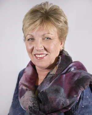 Karen Kallie is a Nurse-Psychotherapist with advanced training in Mind-Body Medicine and Energy Psychology. She received her nursing degree from Mass. General Hospital and her Masters in Counseling Psychology from Lesley College. Karen is certified in Mind-Body Medicine, Ericksonian Hypnosis, Interactive Guided Imagery, Reiki, Therapeutic Touch, Emotional Freedom Technique and Quantum Psychology. More than 30 years of experience have enabled her to integrate the principles of Mind-Body Medicine and Energy Psychology into nursing, counseling and stress management bringing a dynamic synthesis of Eastern and Western approaches to her practice. In addition to teaching workshops, writing, and creating recorded programs for Living Energy Works , Karen maintains a private practice in Amherst, NH focusing on helping people to use mind-body tools for health and healing, and learn to manage energy to improve mental, physical, emotional and spiritual health. Karen is the author of Fully Human, Fully Alive: Embodying the Wisdom of the Chakras. www.karenkallie.com https://www.facebook.com/livingenergyworks