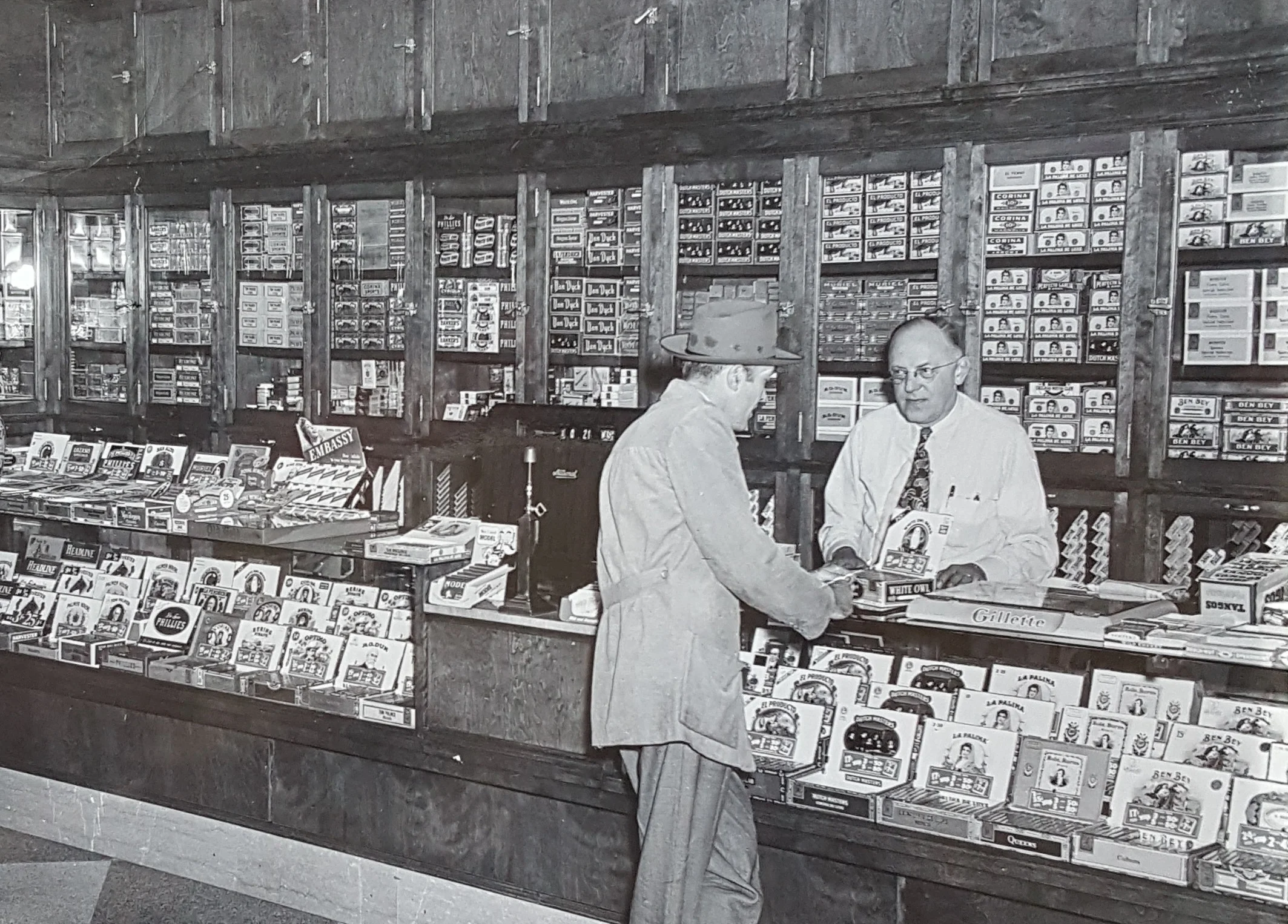 shopinside2.jpg