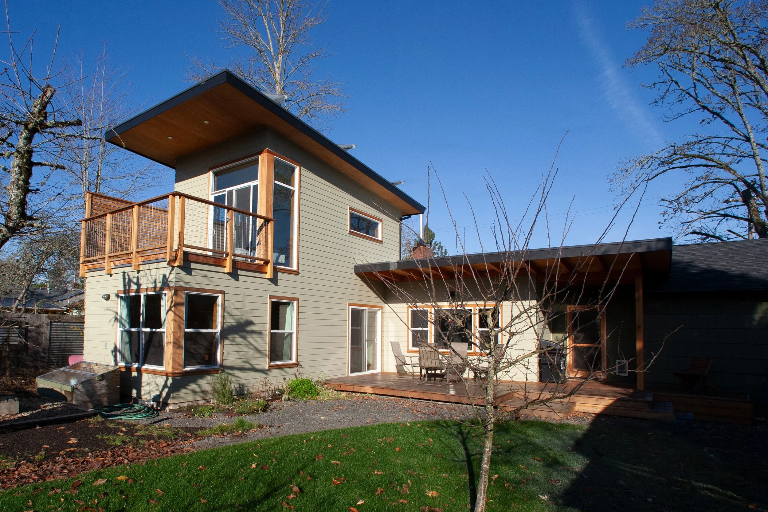 Urban Homestead - exterior 2.jpg