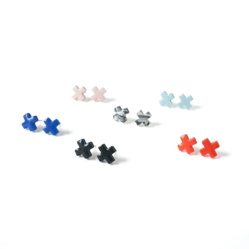 shape_studs_criss_cross_group_web.jpg