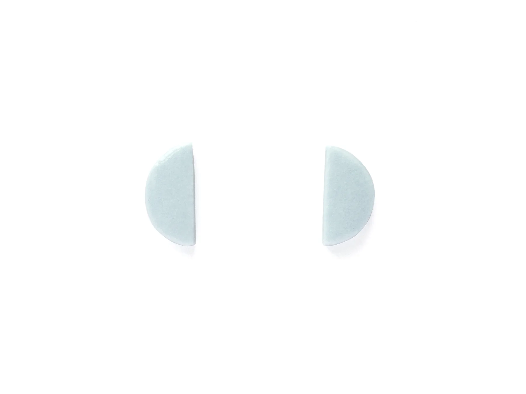 shape_studs_half_moon_light_blue_A.jpg