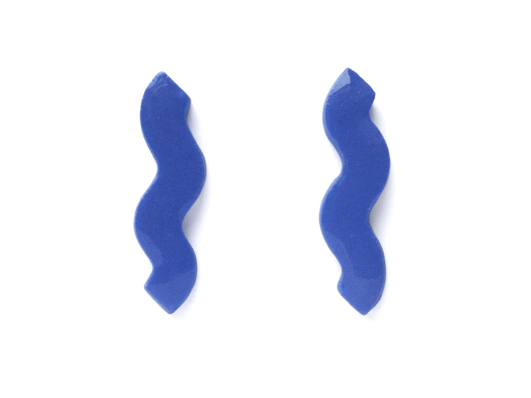 shape_studs_squiggle_cobalt_A.jpg