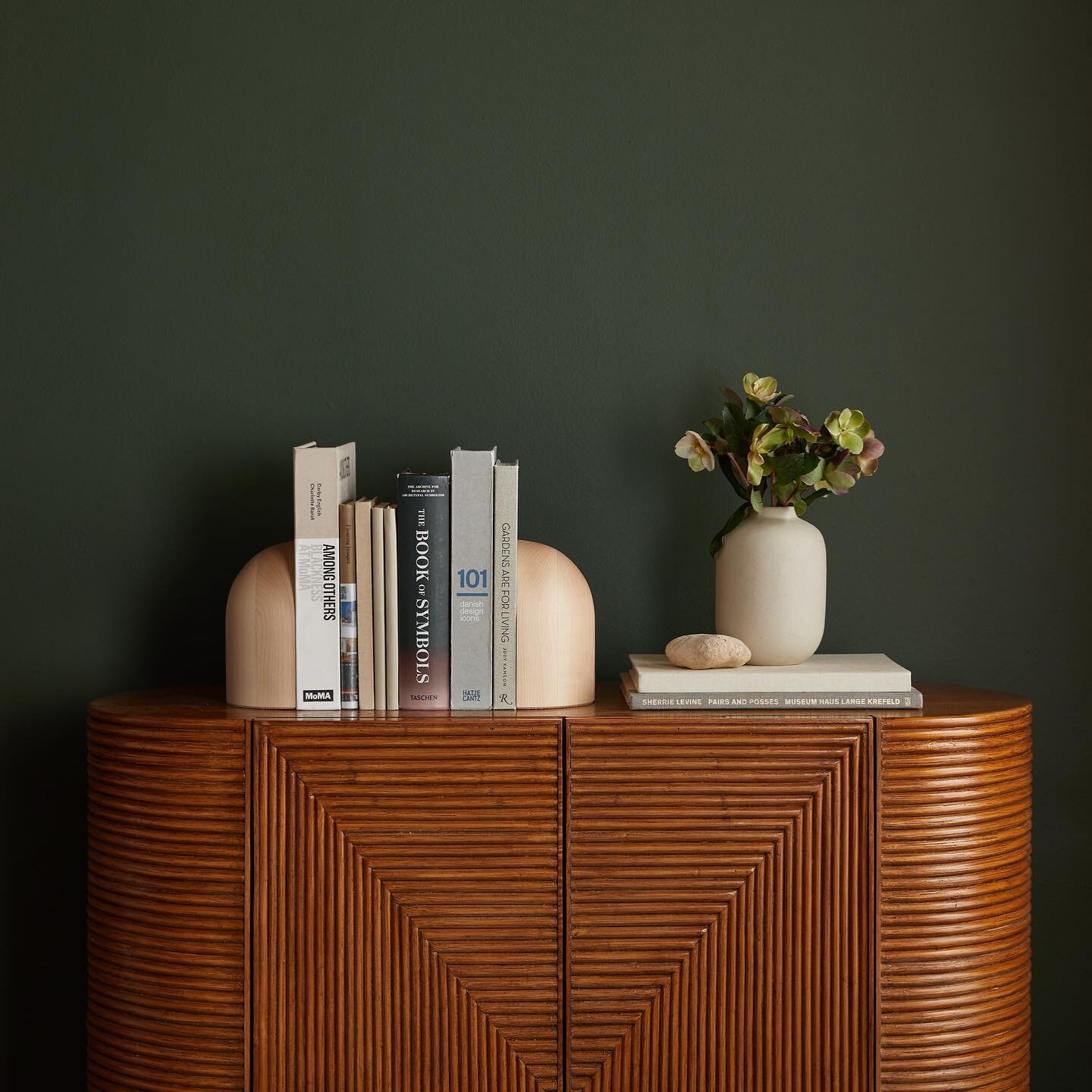 Love this image of our bookends @parachutehome