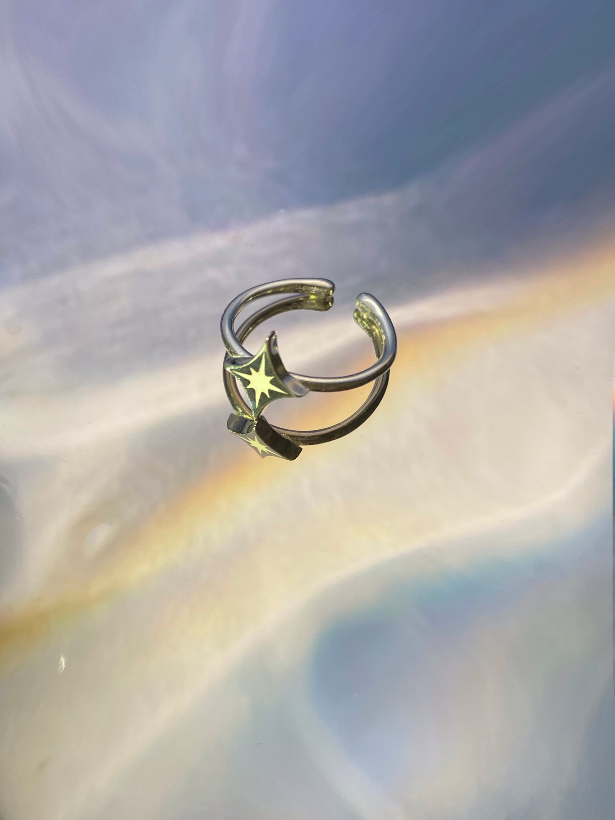 white star ring.png