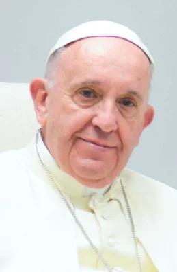 Papa_Francisco_-_24476229653_%28cropped%29.jpg