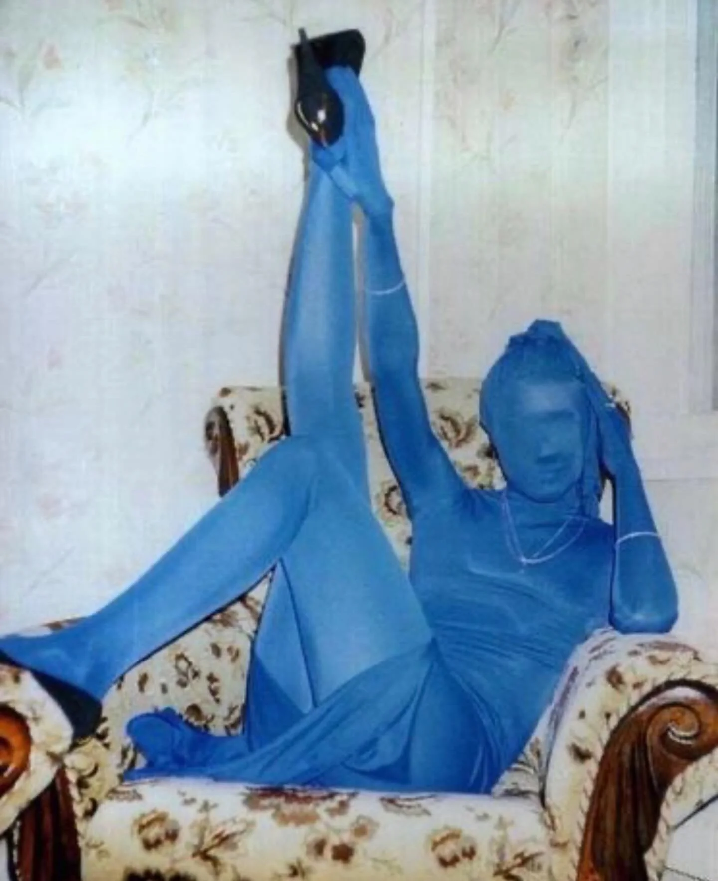 Reposted via @psychiclifeofclothes &mdash; &ldquo;There must be those among whom we can sit down and weep and still be counted as warriors&rdquo; &mdash; Adrienne Rich

Image by SillyBilly (Russian artist)