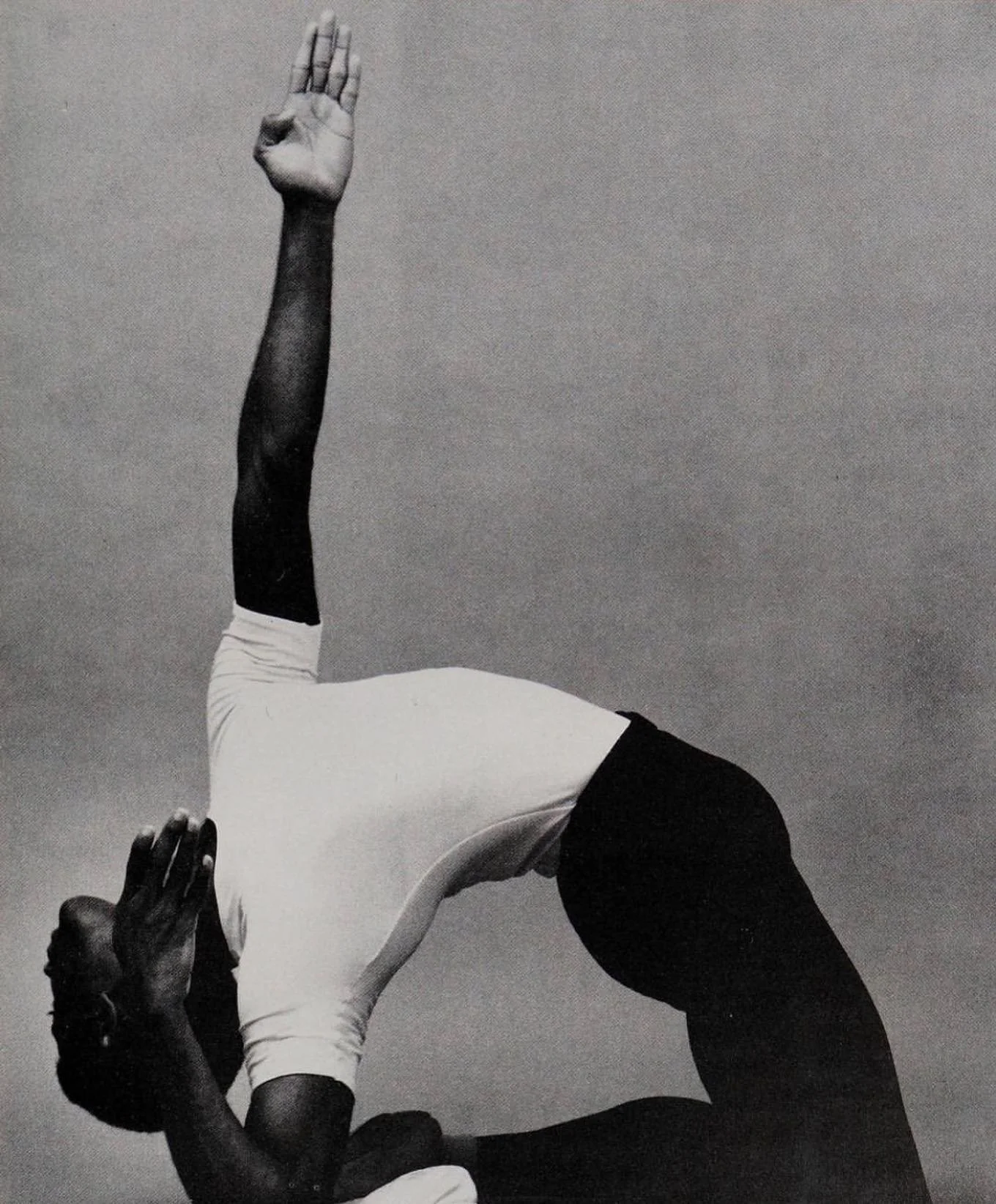 How this astrology feels #repost @leynabloom 

Aries New Moon Solar Eclipse, April 19th, 9:13 pm PDT