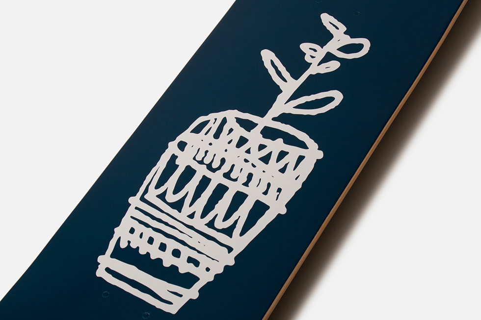 Deck0915HudsonNavyDetail1.png