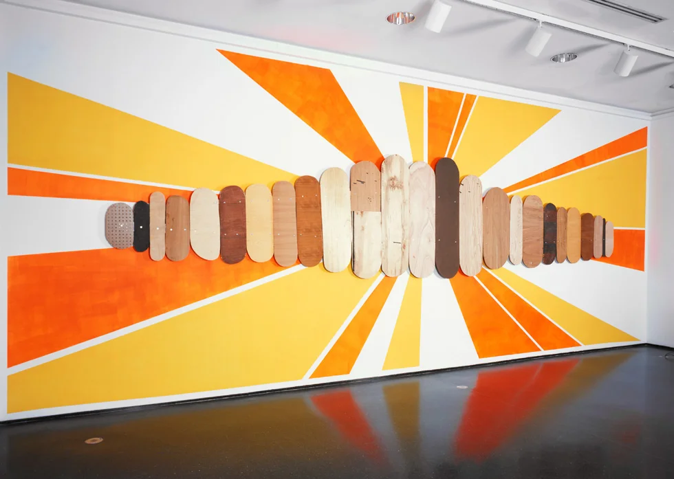  Bottomless Pit, 2007, wall painting with wood sculpture 